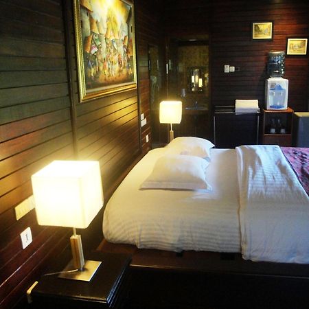 Highland Resort & Nature Tours Tomohon Room photo