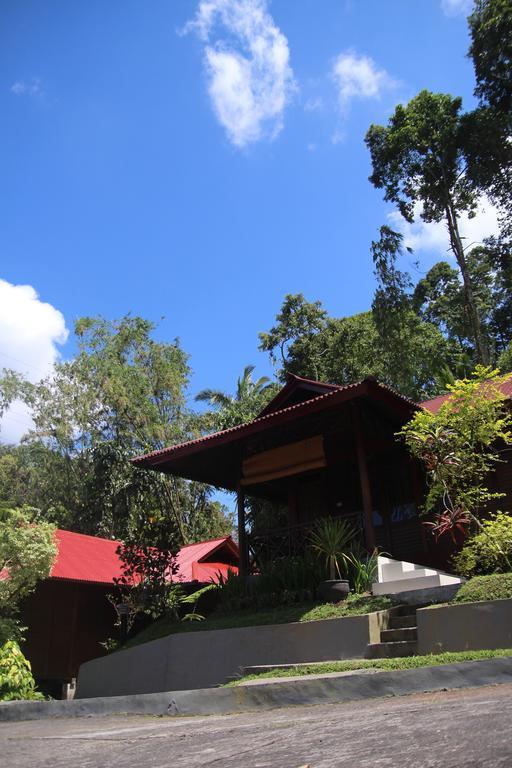 Highland Resort & Nature Tours Tomohon Exterior photo