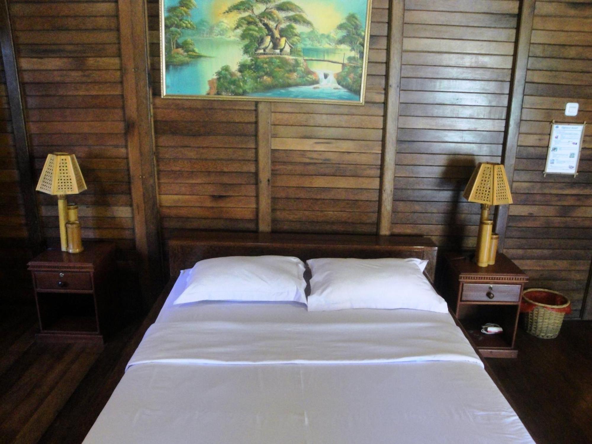 Highland Resort & Nature Tours Tomohon Room photo
