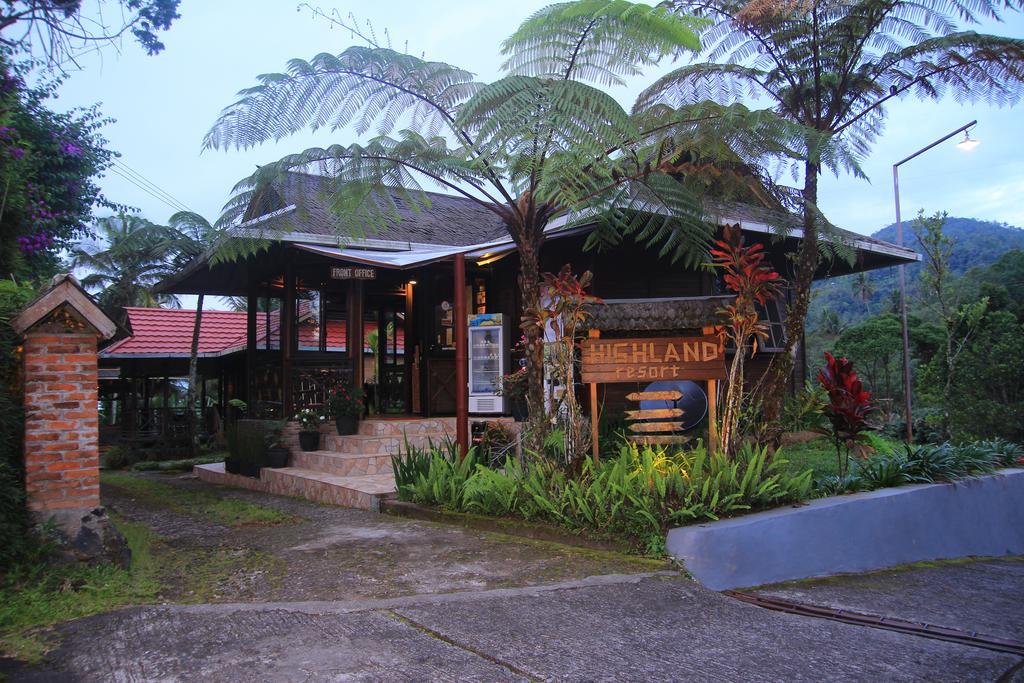 Highland Resort & Nature Tours Tomohon Exterior photo
