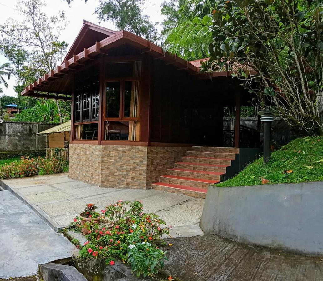 Highland Resort & Nature Tours Tomohon Exterior photo