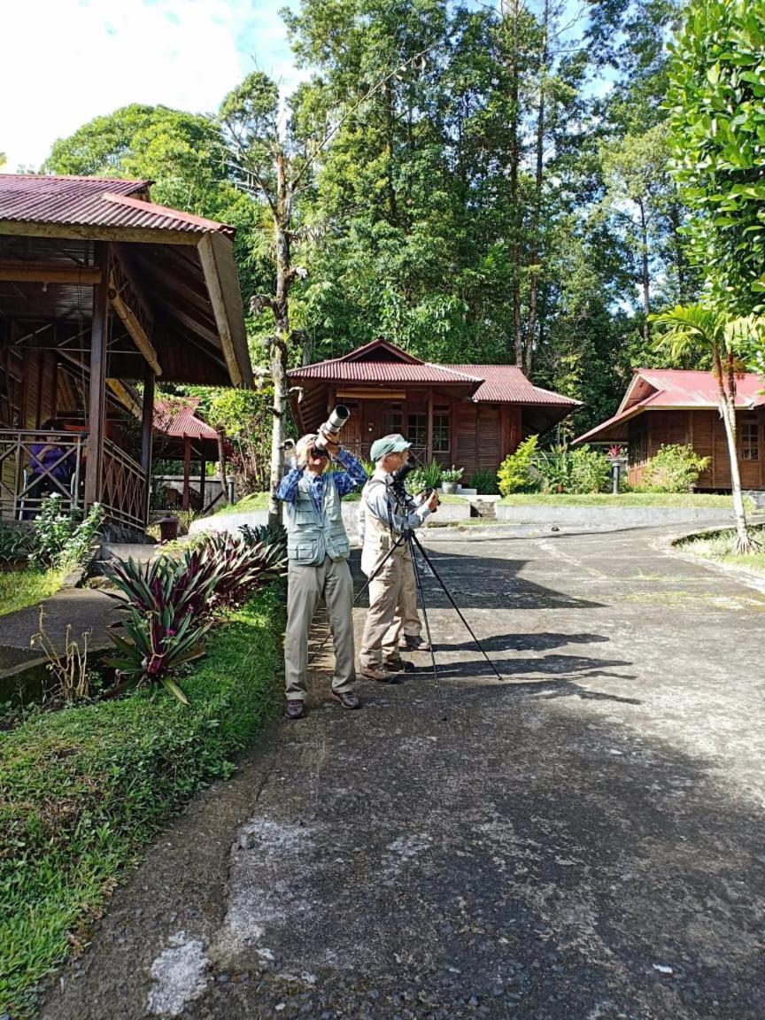 Highland Resort & Nature Tours Tomohon Exterior photo